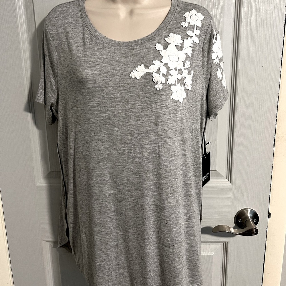 Women’s Top/Jersey by Simply Vera, Gray and White, Size Large